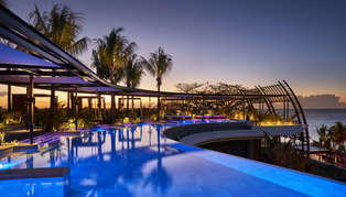 LUX* Grand Baie, Mauritius, Bisou pool night